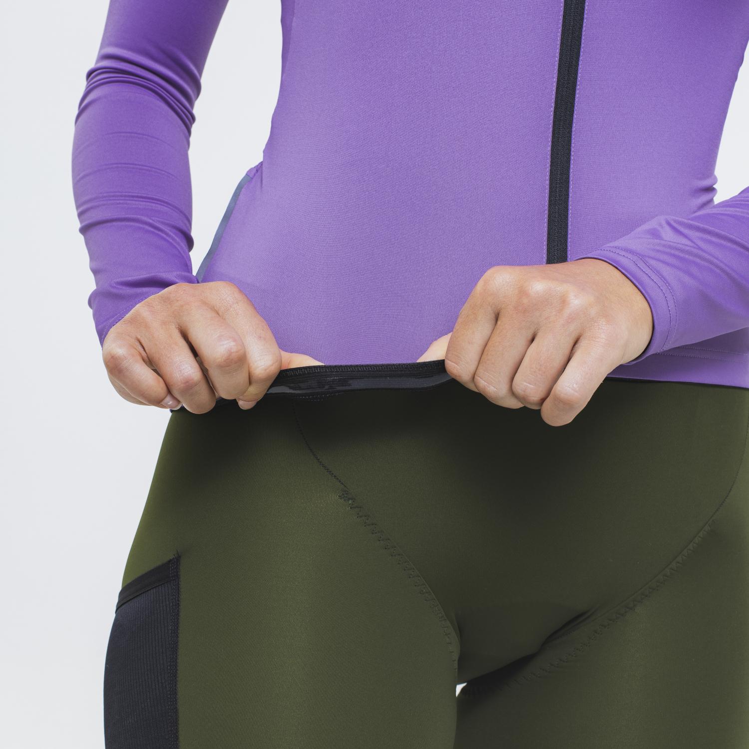 AUBQ--Orbit Blue/Process Purple