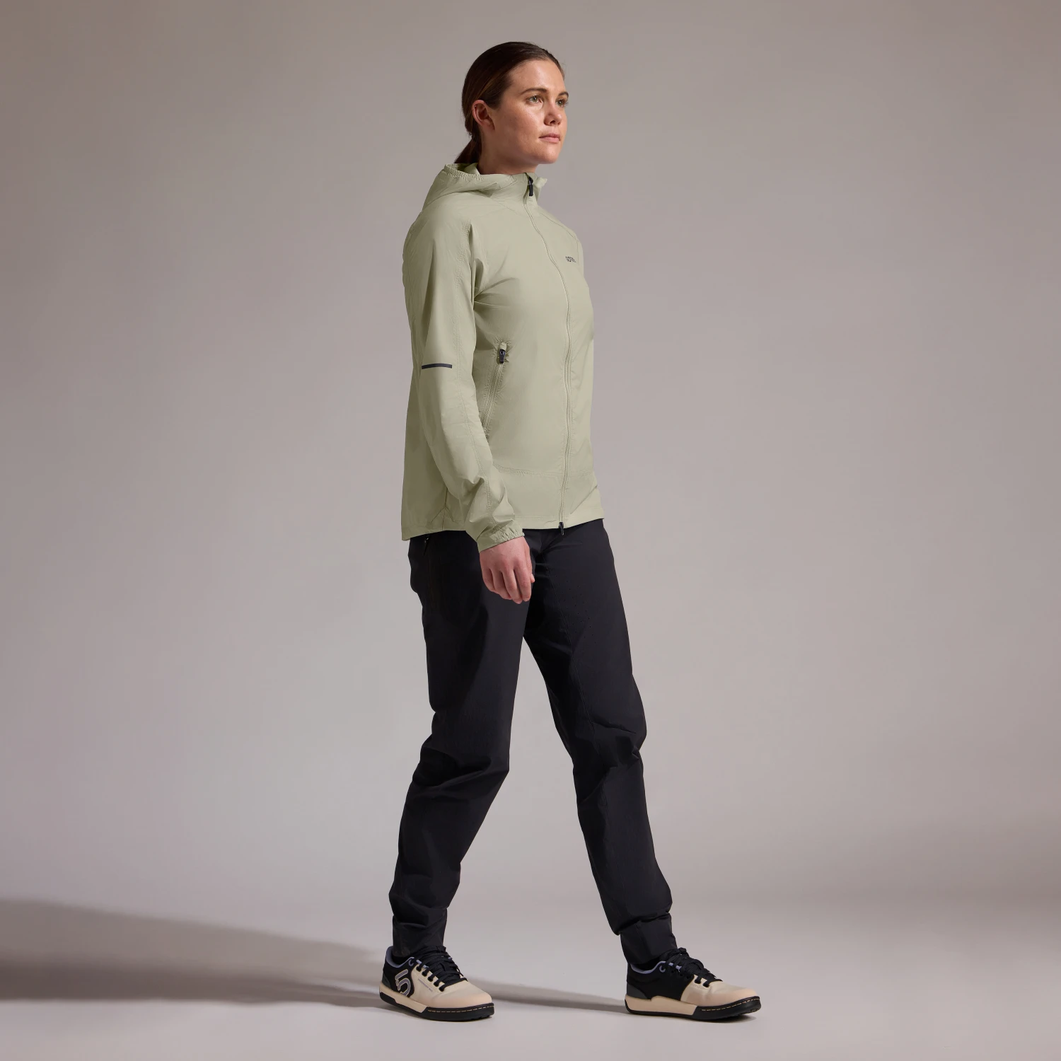 FERNFLOW Hooded Windbreaker Womens