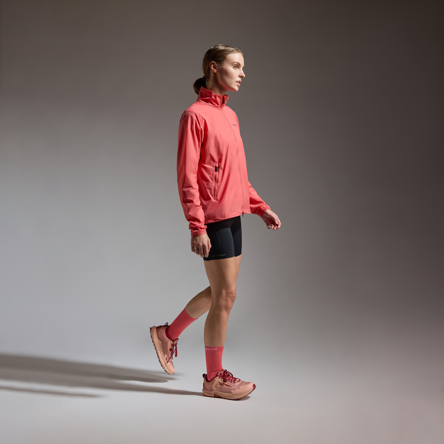 CONCURVE Windbreaker Womens