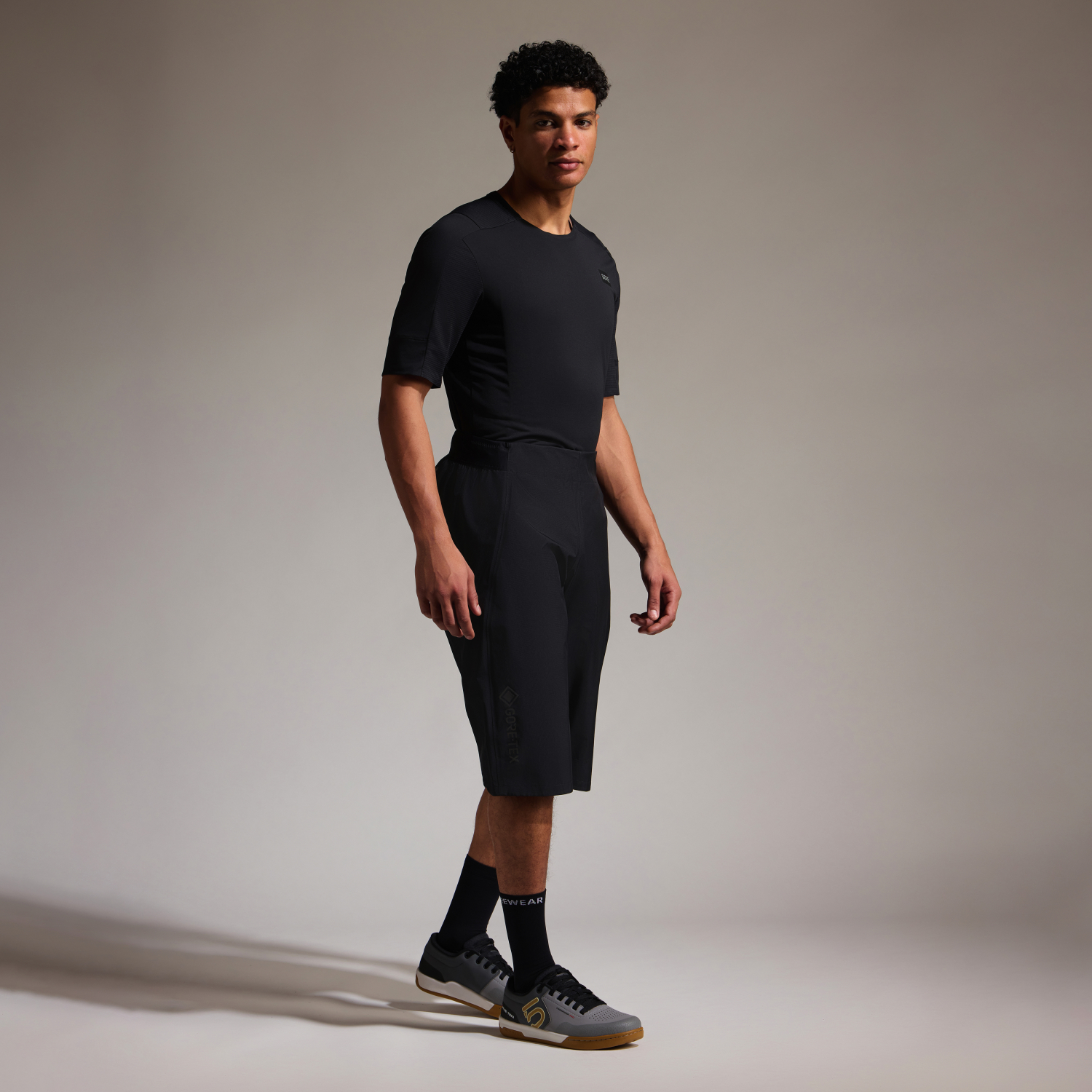 9900--Black
