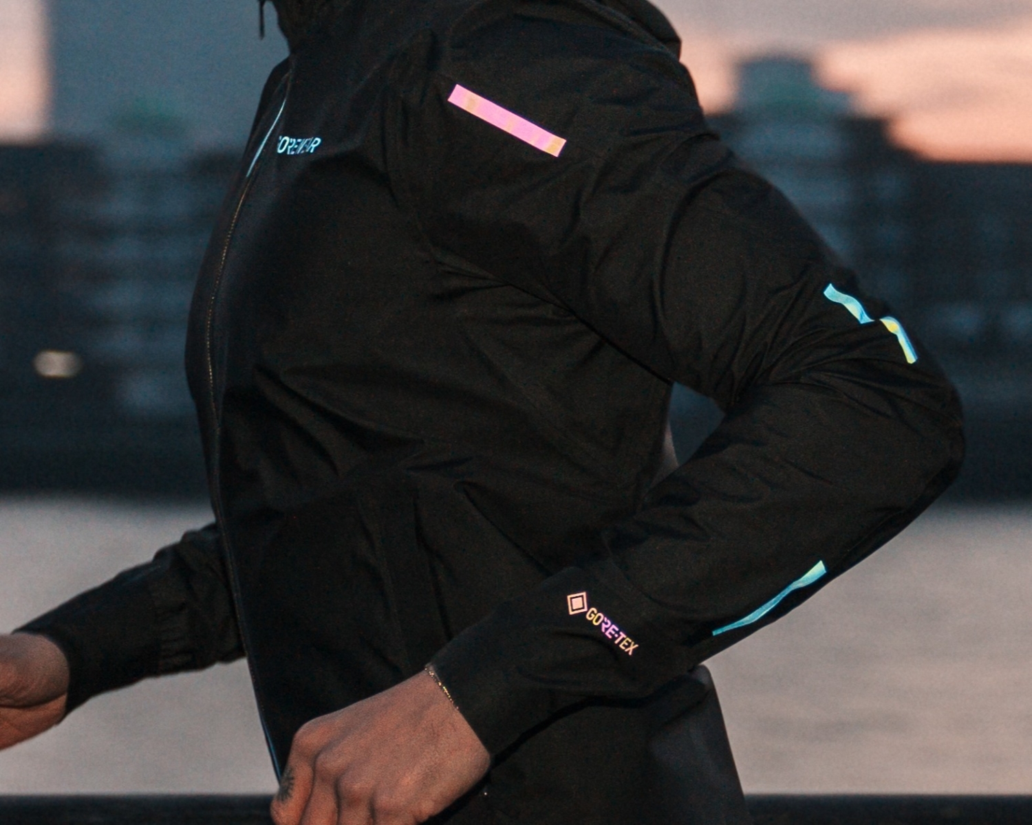 CONCURVE LE3 GORE-TEX Jacket Iridescent Trim Mens | GOREWEAR US