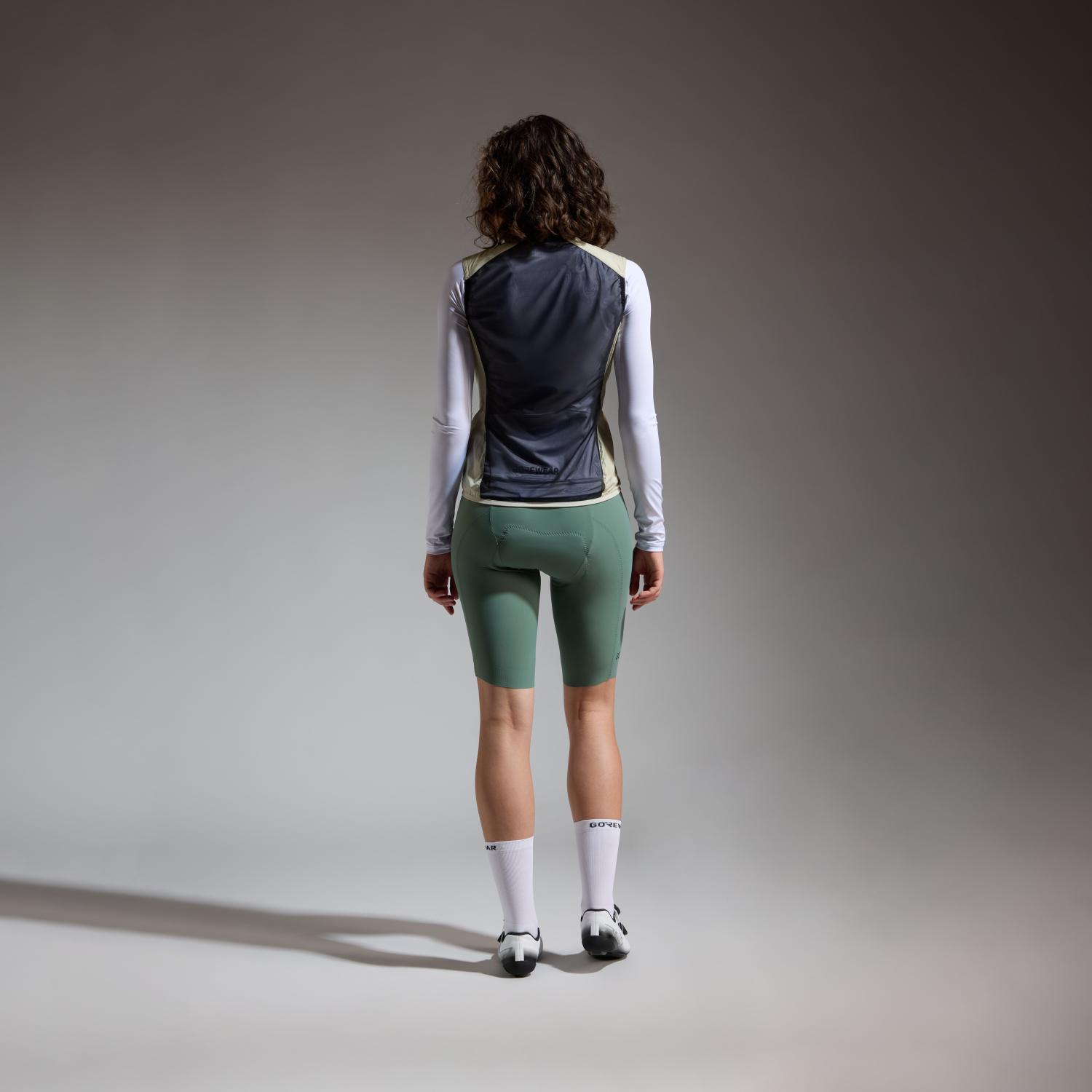 Distance Windbreaker Vest Womens