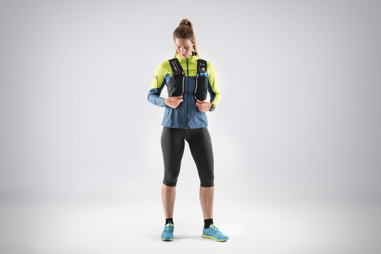 R7 Women Partial GORE-TEX INFINIUM 