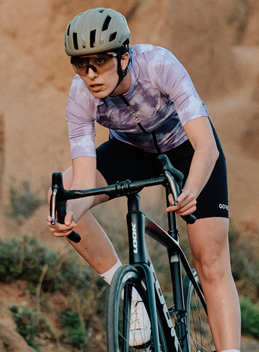 GOREWEAR SPINSHIFT Shibori Cycling Jersey Women's in Utility Brown/Tech Beige | XS | Form fit