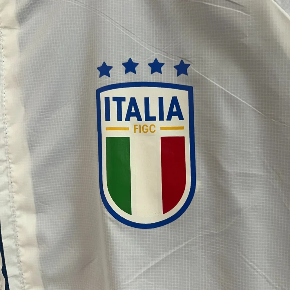 Italy Windbreaker II