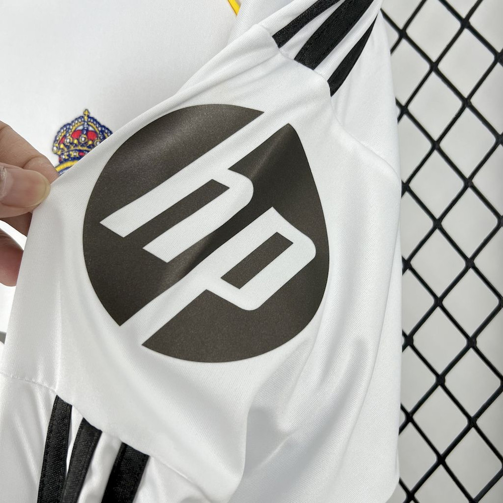 Real Madrid Long Sleeve 2025/26 Home