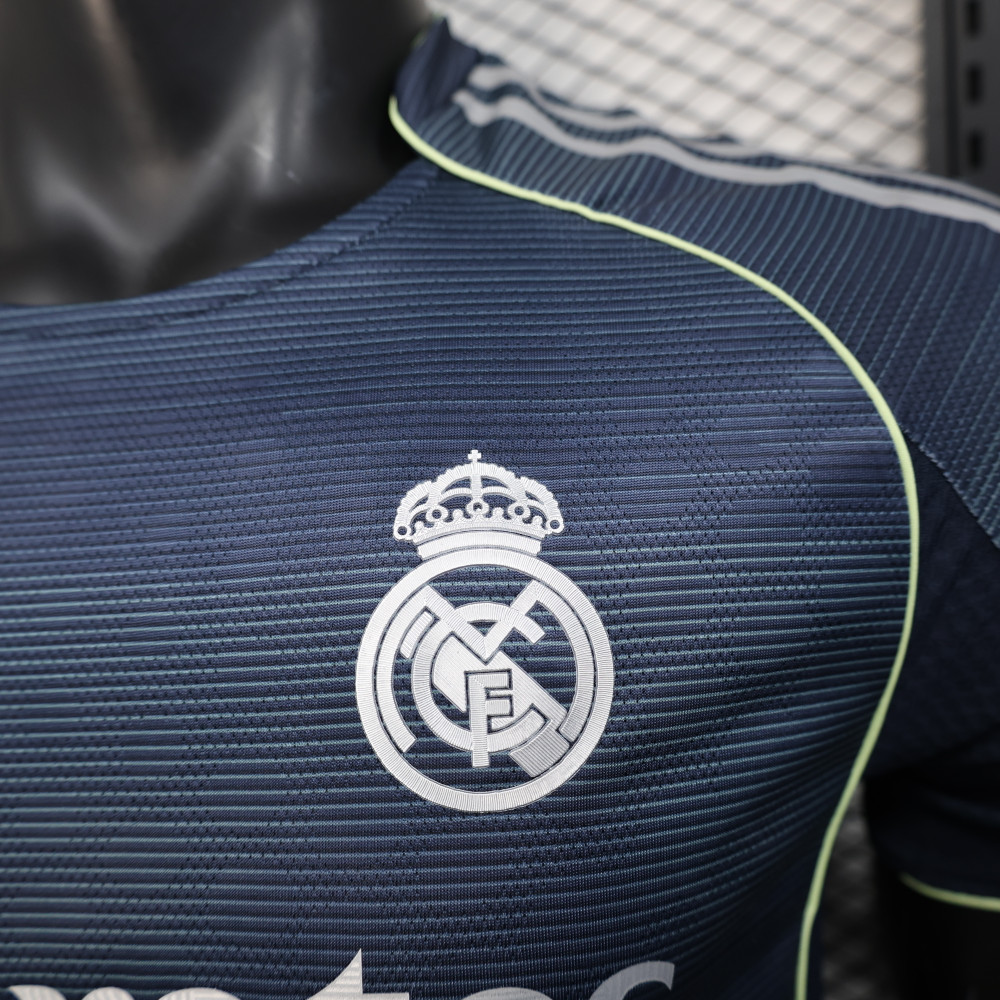 Real Madrid Player Version 2025/26 Away