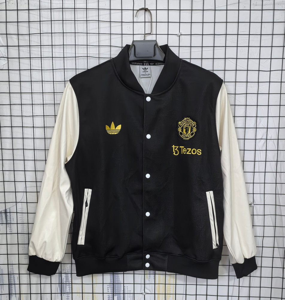 Manchester United 2025/26 Windbreaker Black/White