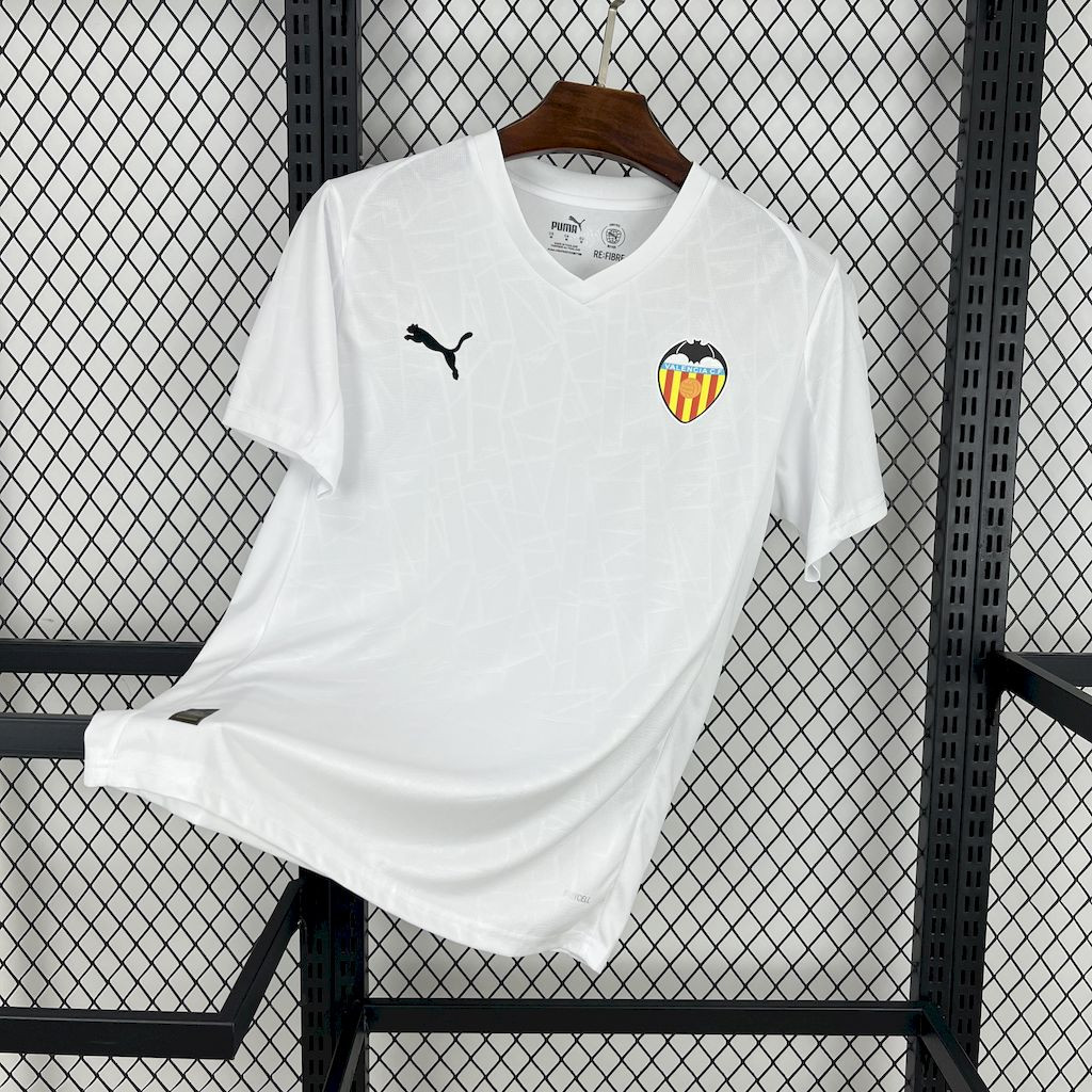 Valencia 2025/26 Home