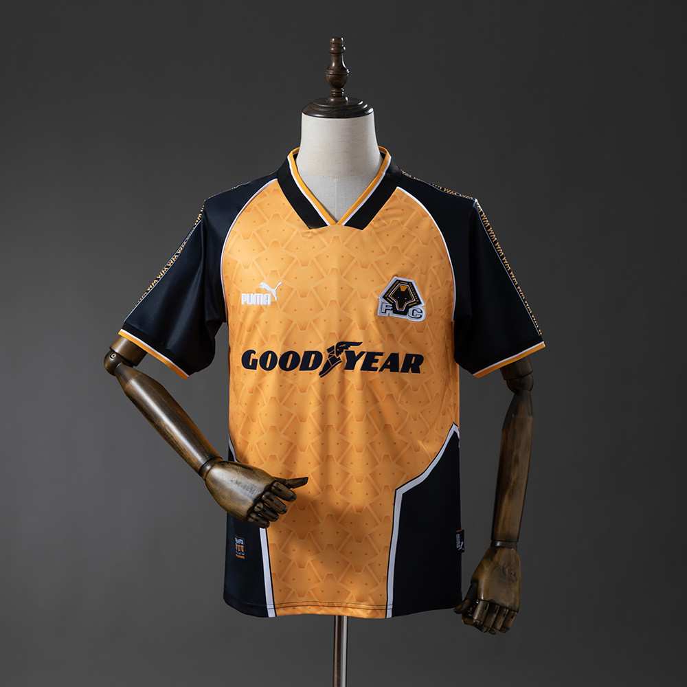 Retro Wolves 96/98 Home