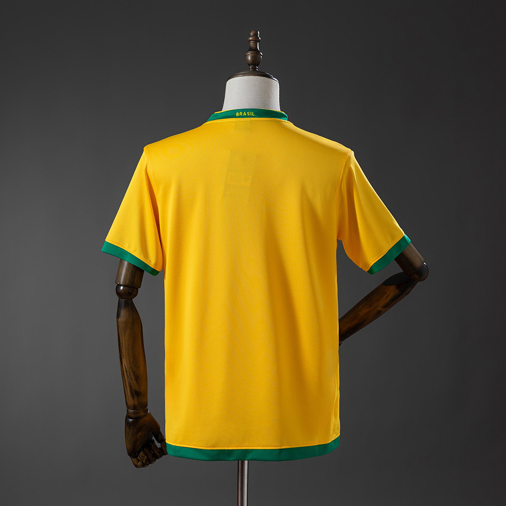 Retro Brazil 2018 Home
