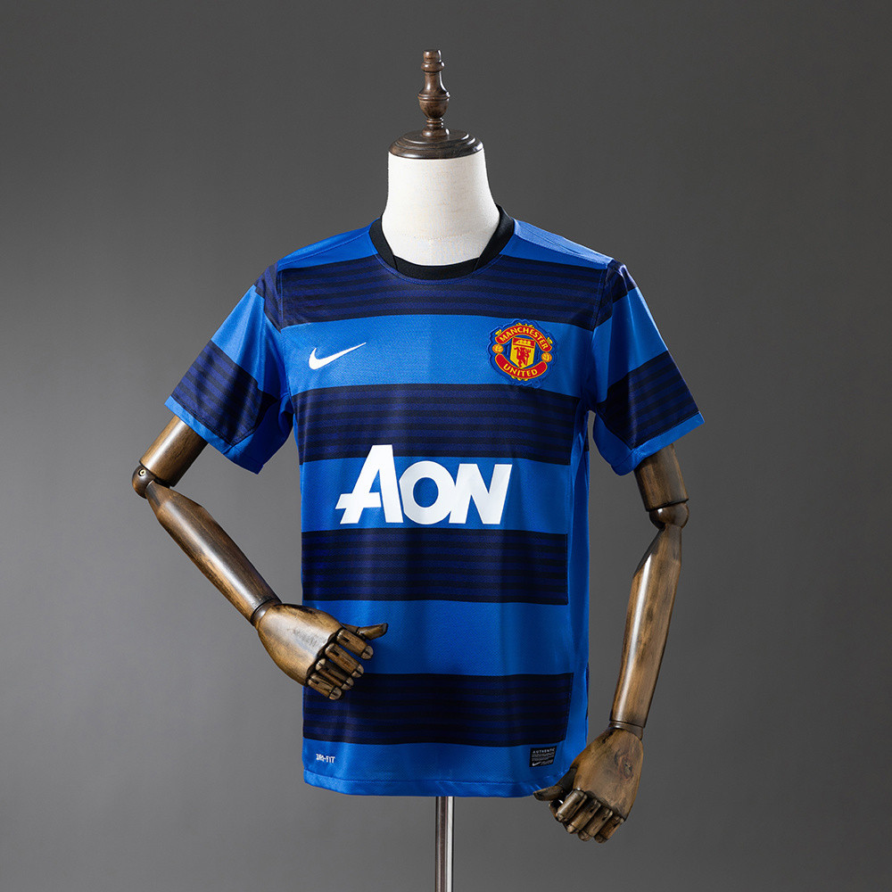 Retro MAN U 11/12 Away