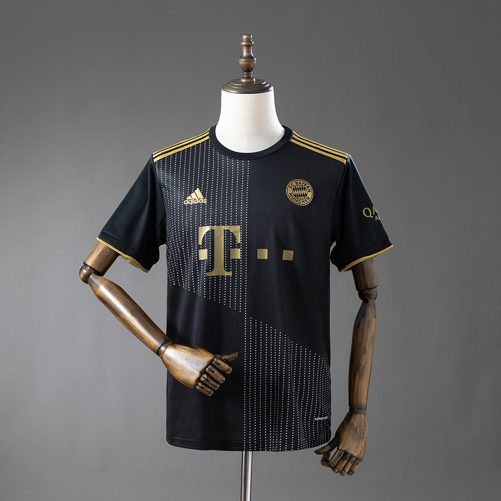 Retro Bayern Munich 21/22 Away
