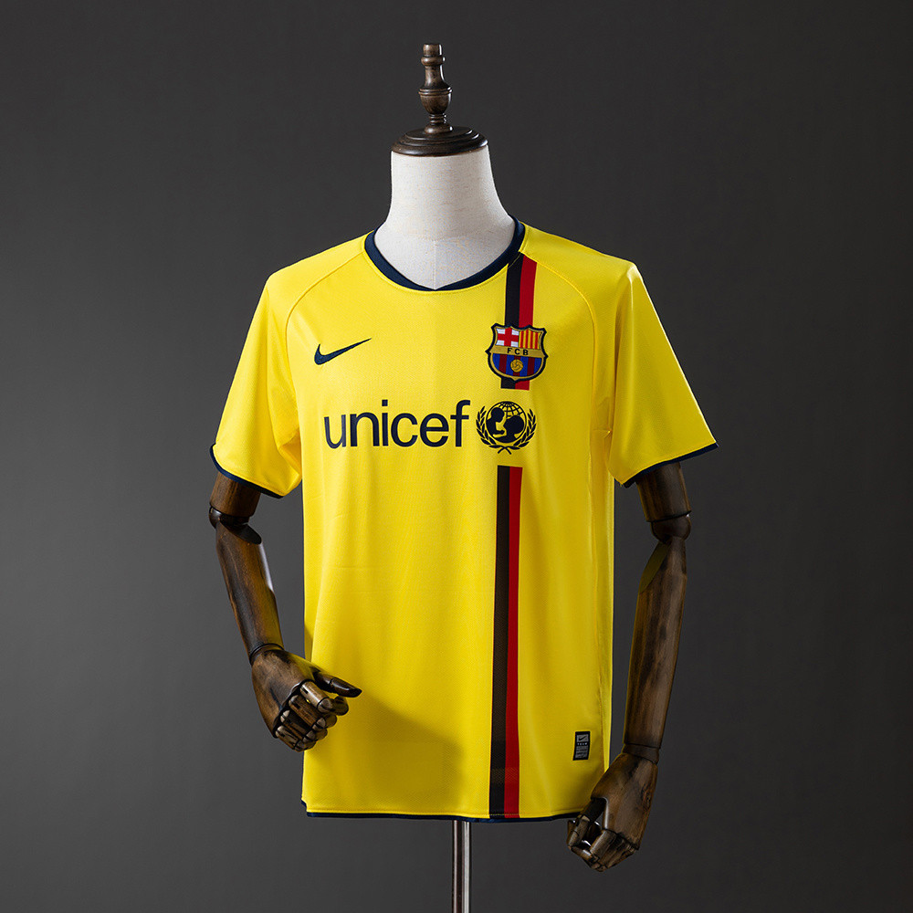 Retro Barcelona 08/09 away