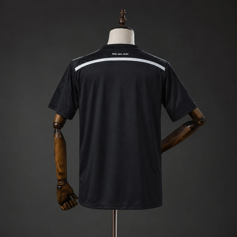 Retro Bayern Munich 14/15 Away
