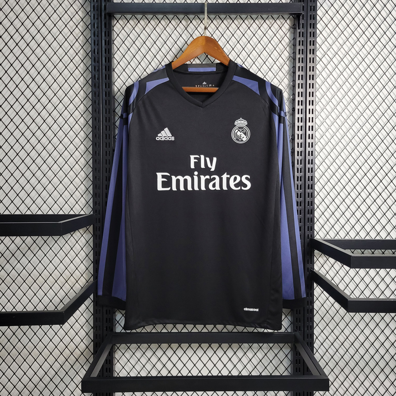 Real Madrid 2016/17 Long Sleeve Away Jersey