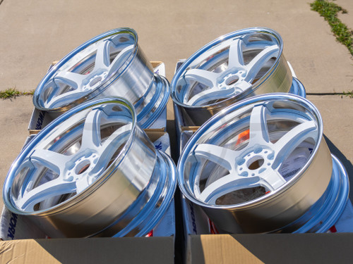Work Emotions CR2P - 18x9.5 +22 - GT Silver