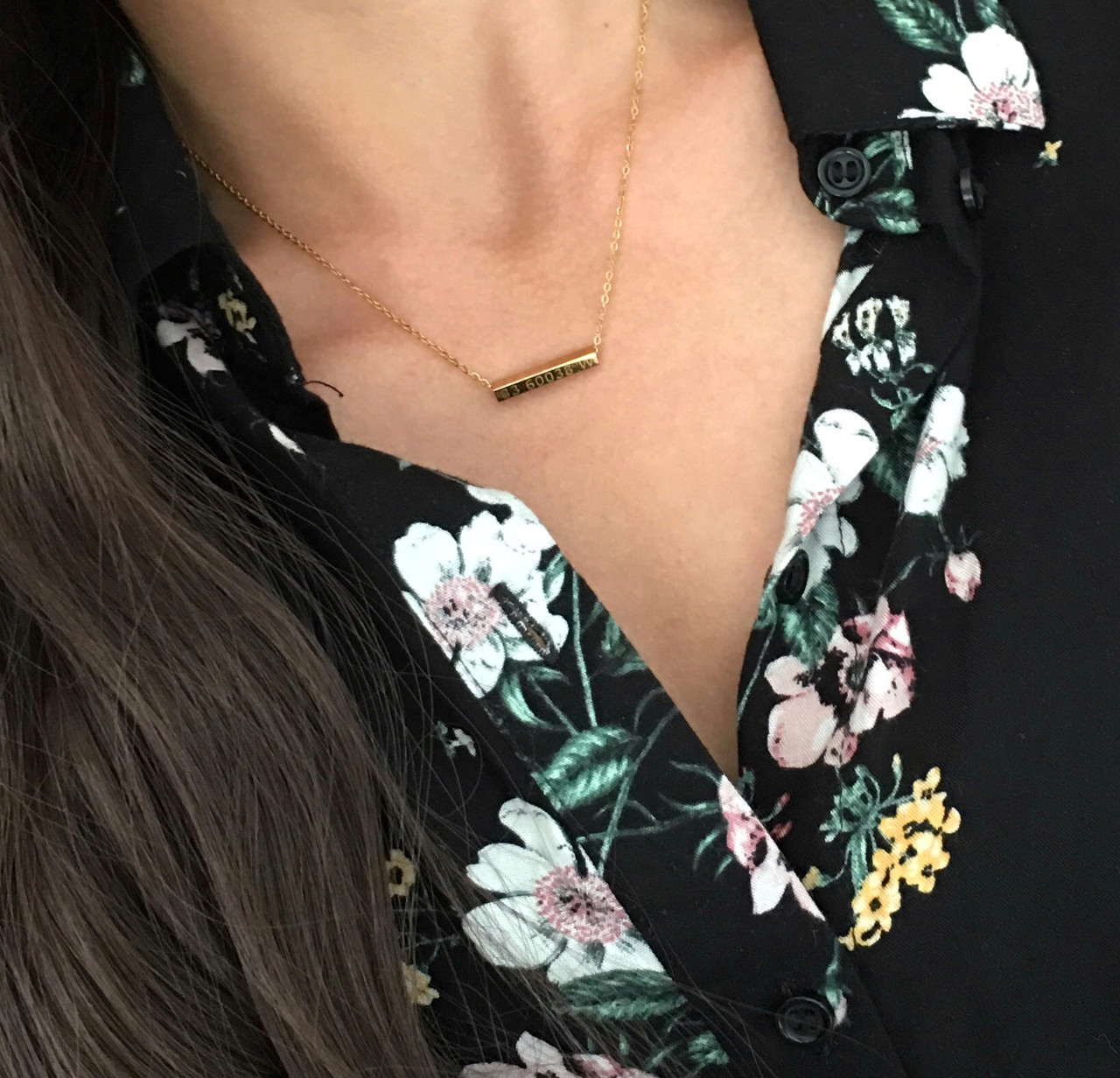 QR Code Engraved Necklace, Secret Message Jewelry, Waterproof Gold Nec –  HKS Jewellery