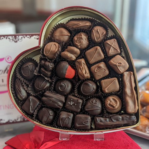 Assorted chocolate heart box milk and dark chocolate