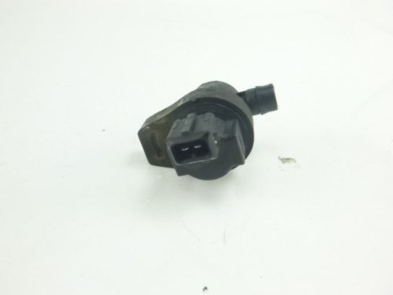 えが 06 BMW R1200GS Fuel Breather Valve Sensor - Sun Coast Cycle