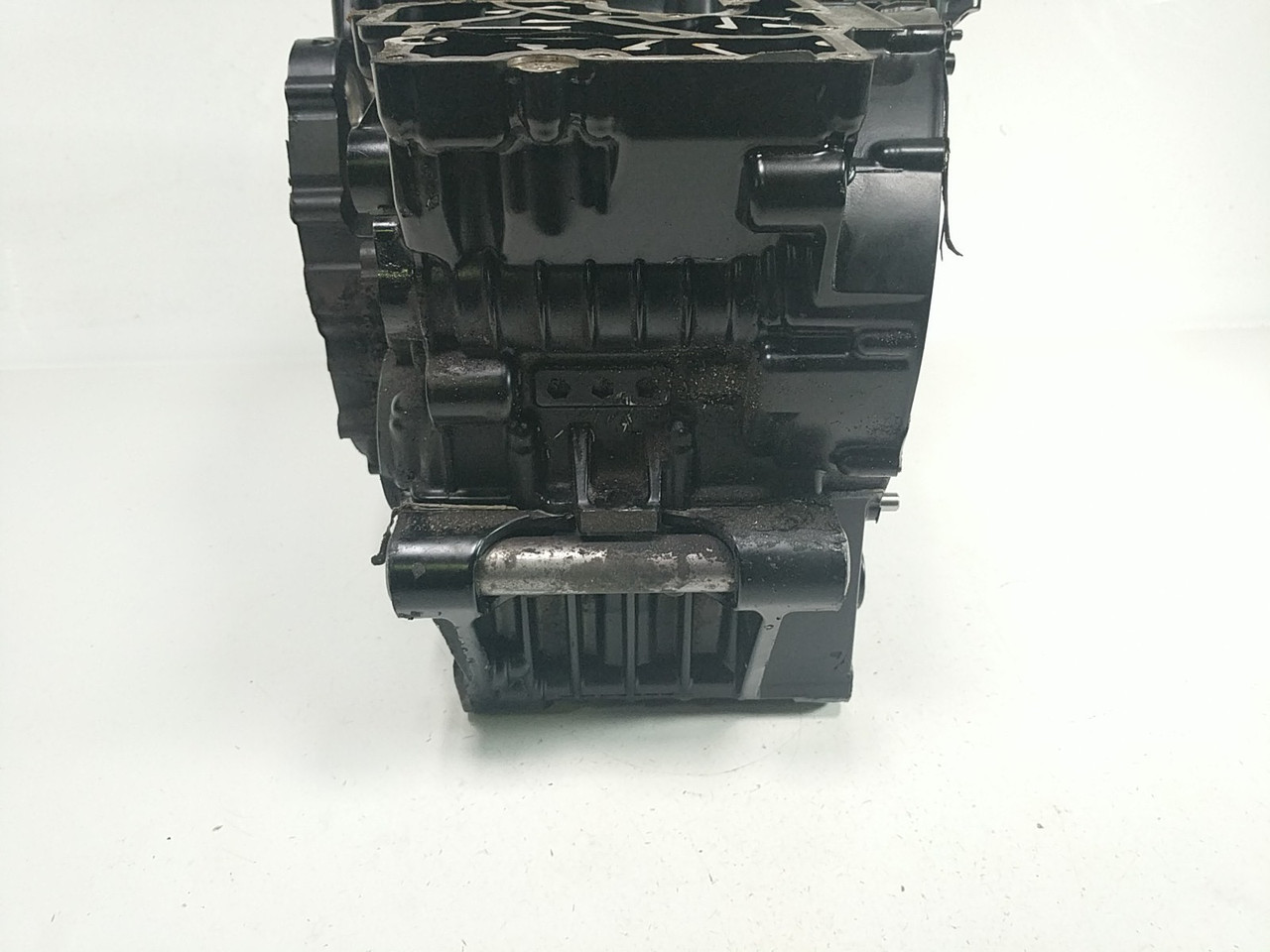 8008. 14 Triumph Tiger 800 XC Engine Motor Case Block 1161757 TRSH