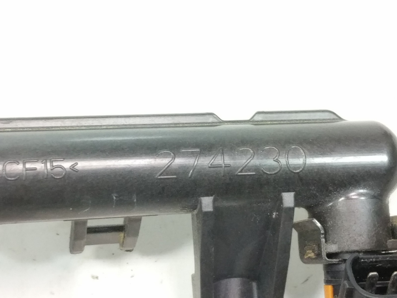 You 15 Can Am Spyder F3s SE6 Fuel Injection Injector Rail With