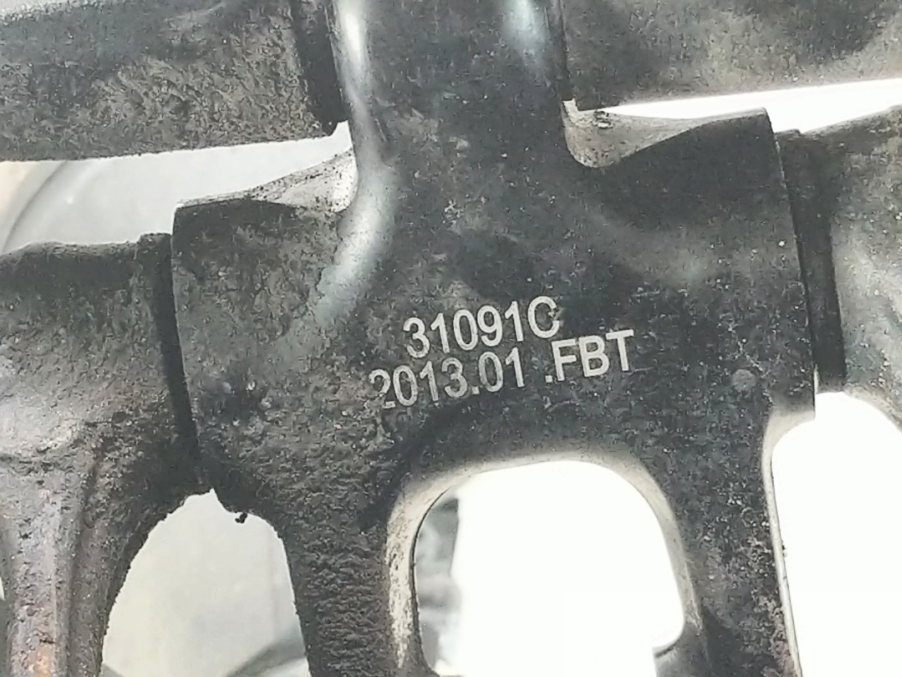 13 Ducati Diavel Rear Wheel Swing Arm Frame 370.3.095.2C - Sun