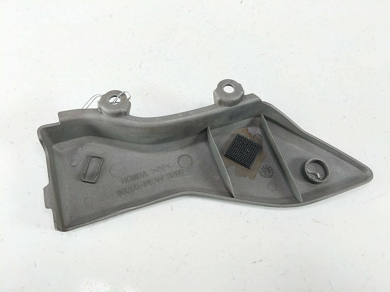 えの 10 Honda NT700 Black Left Pivot Plate Cover Plastic 50265