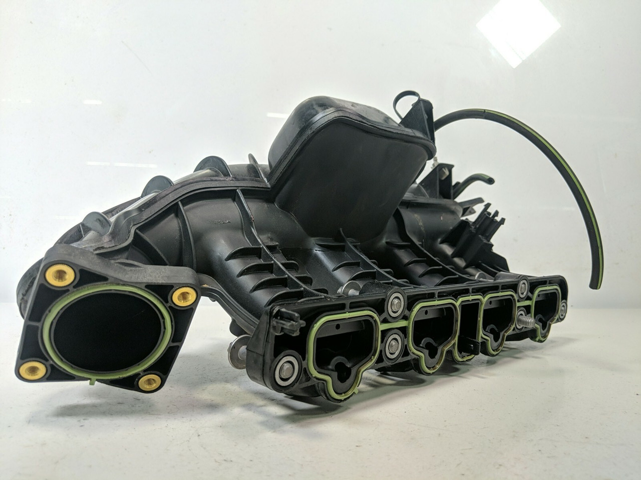 ￼￼ mai 18 Vanderhall Venice Air Intake Manifold - Sun Coast Cycle Sports