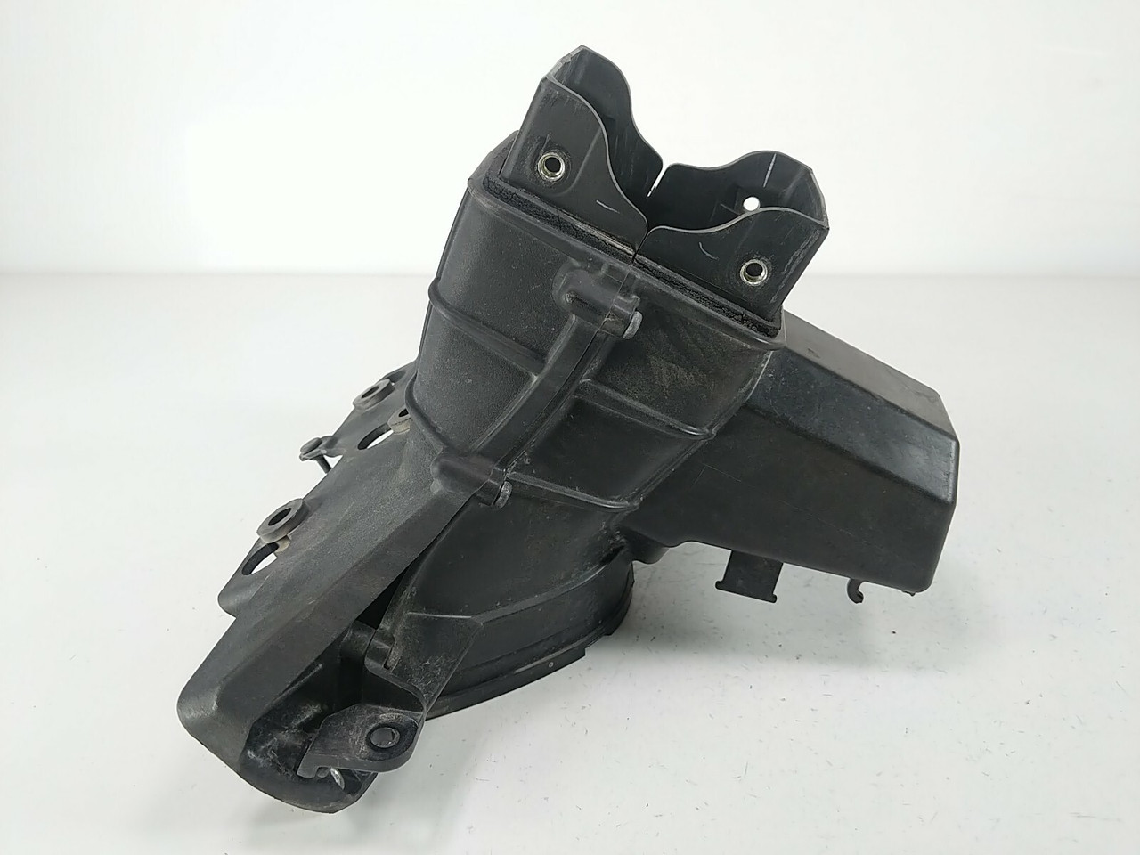 09 Kawasaki Ninja ZX6R Ram Air Tube Intake 92093-0145 Damaged