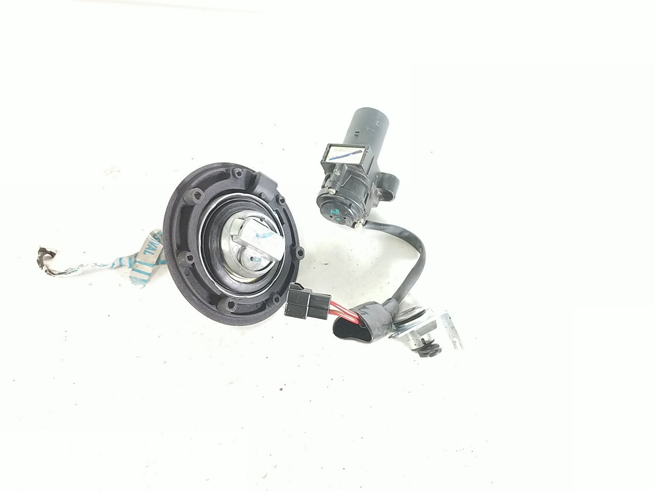 20 Royal Enfield Himalayan Lock Set (Ignition Switch Cap And Key) Sun