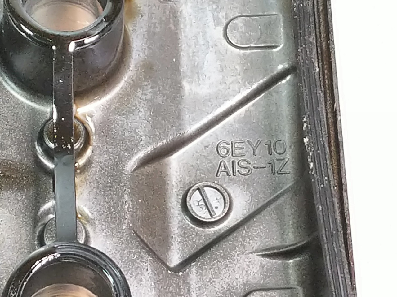 20 Yamaha Wave Runner EX Motor Engine Cylinder Head Cover 6GA