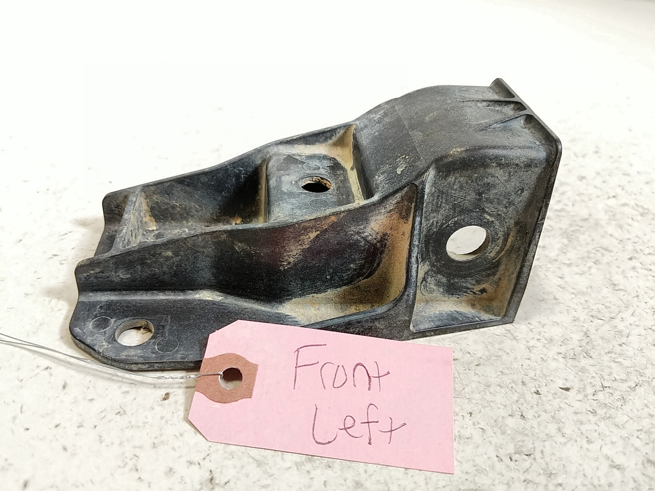 14 Kawasaki Teryx KRF 800 Front Left Fender Mount Bracket 13272