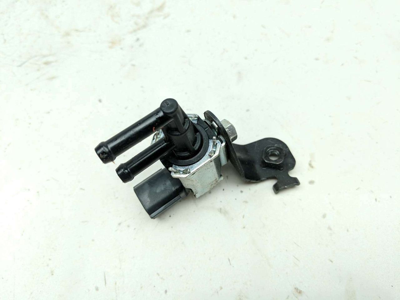 21 KTM 200 Duke Air Intake Valve Purge - Sun Coast Cycle Sports