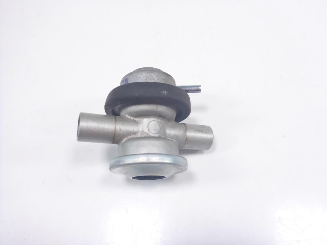 98 Kawasaki ZX9R Air Valve Switch Solenoid 16126-1389 Denso