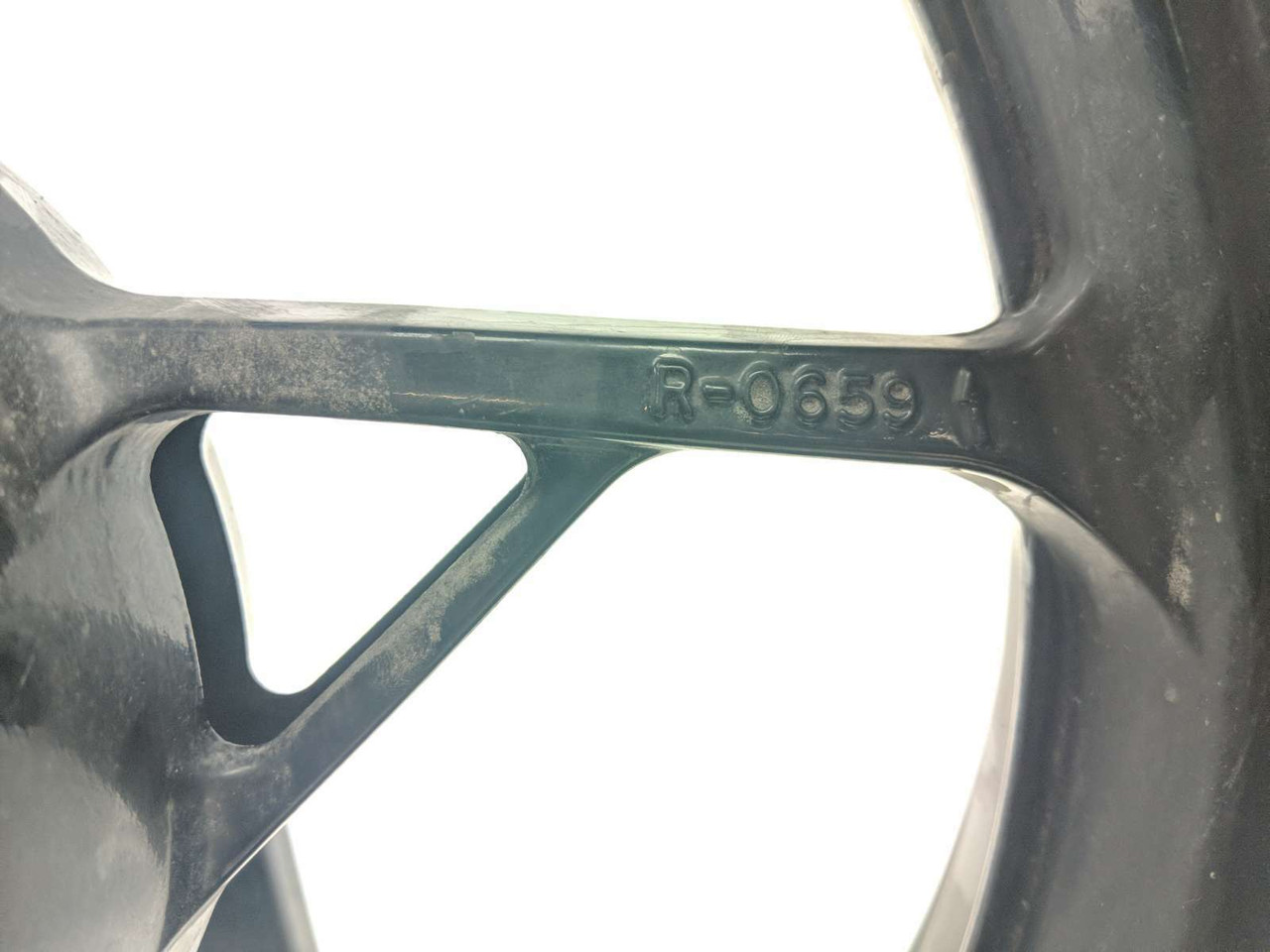 18 Kawasaki Ninja EX 400 Rear Wheel Rim STRAIGHT J17M/CxMT4.00