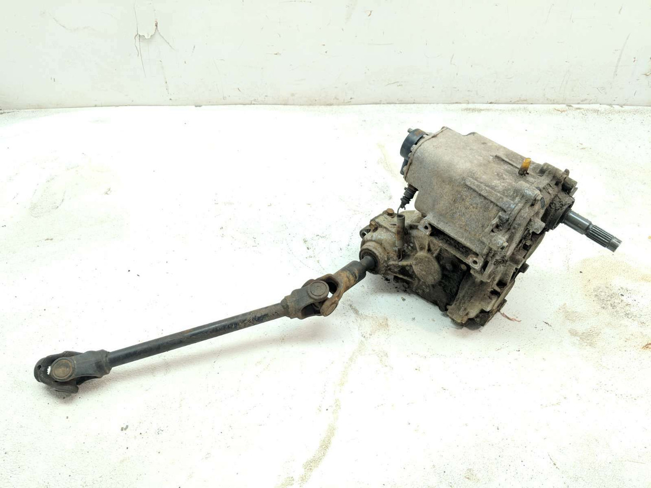 03 06 Polaris Magnum 330 4x4 Transmission Gearcase Gearbox 240091