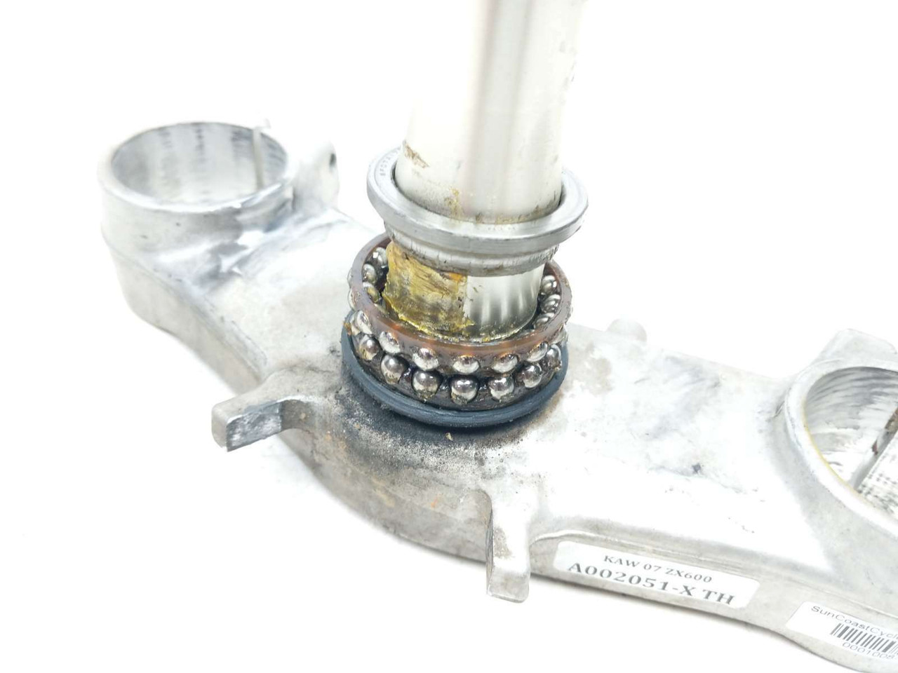 林ページ 07 08 Kawasaki Ninja ZX600 ZX6R Bottom Lower Triple Steering