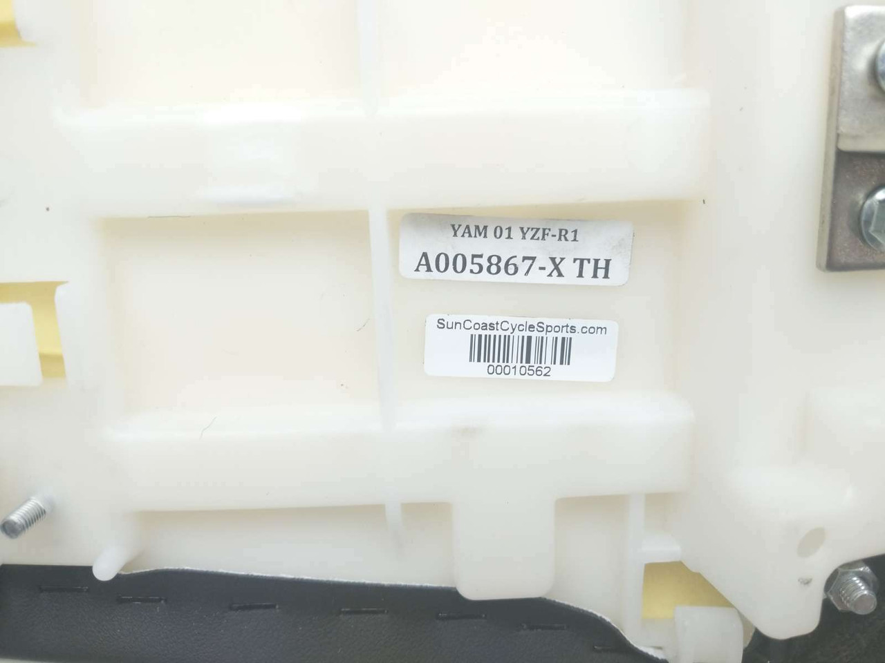 01 Yamaha R1 YZF-R1 Rear Passenger Seat - Sun Coast Cycle