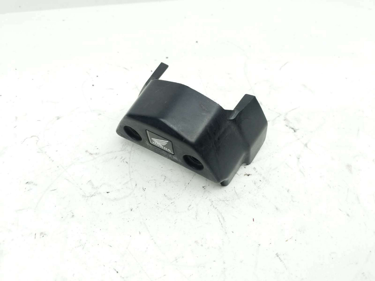 い。 04 05 Honda CBR1000RR Ignition Lock Cover Panel 53742-MEL
