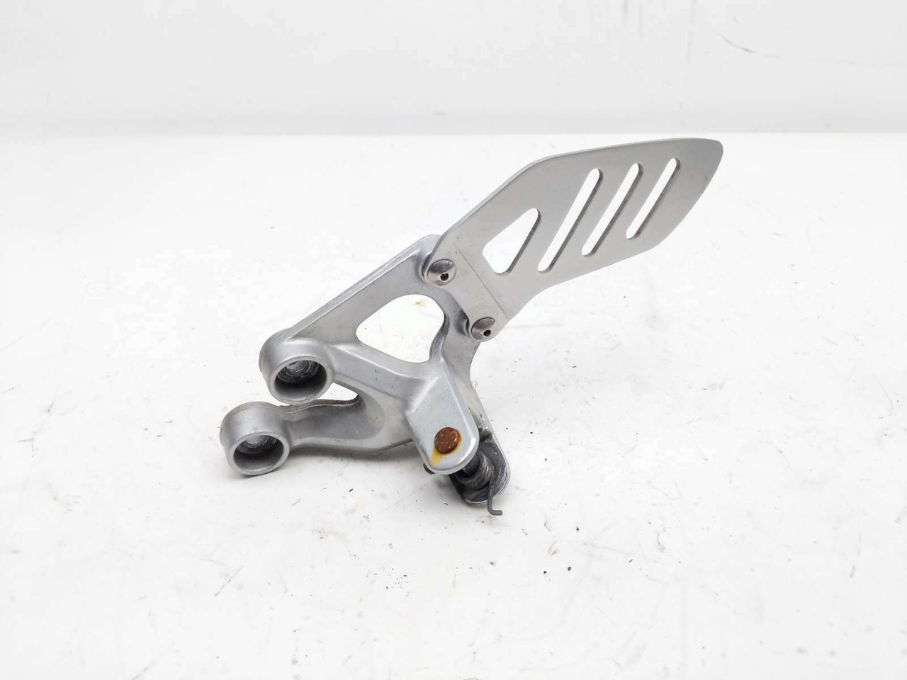 user 07 Suzuki GSXR 600 750 Left Heel Guard Foot Peg Mount Bracket