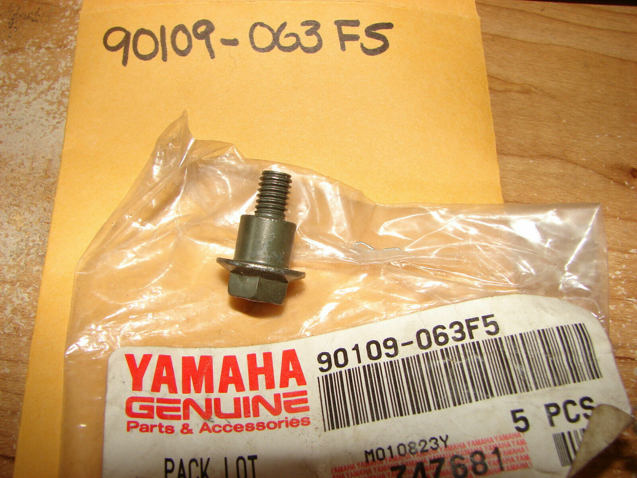 QTY 8 | Yamaha Kodiak Grizzly Rhino Viking Majesty 90109-063F5