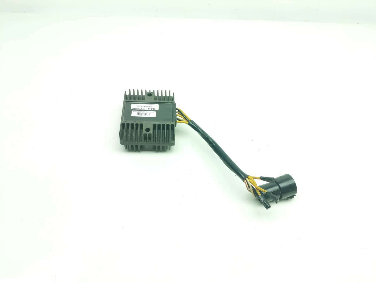 00 Kawasaki Ninja ZX1200 ZX12R Voltage Regulator Rectifier SH689