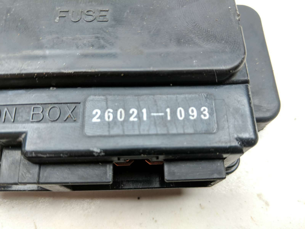 キュー 2005 Kawasaki Ninja ZX-6R ZX750 W650 ZR1100 OEM Fuse Junction Box