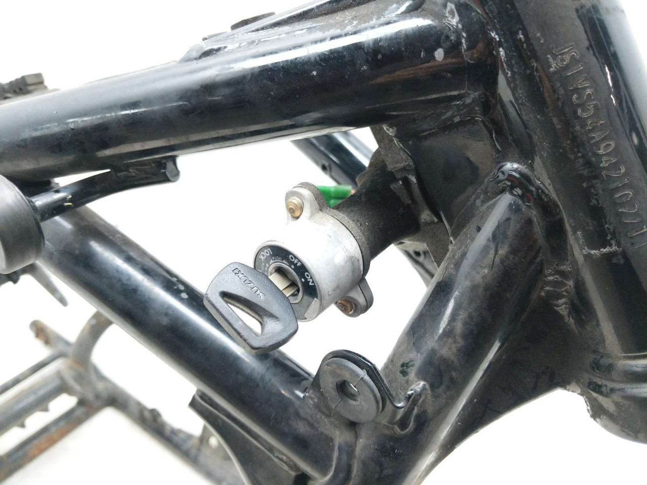 04 Suzuki VL 800 Volusia Main Frame Chassis Lock Set Ignition