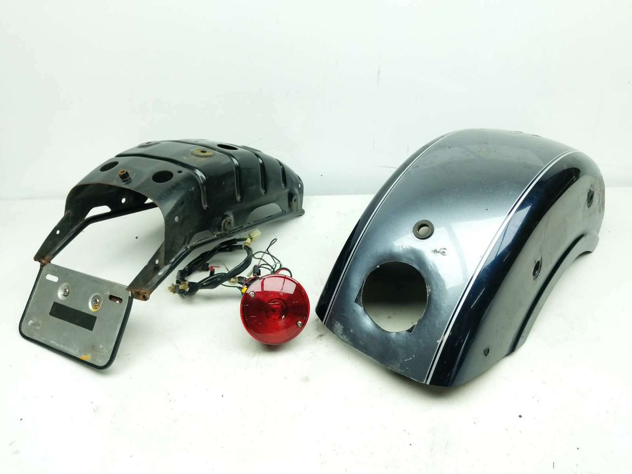 04 Suzuki VL 800 Volusia Rear Wheel Fender and Inner Fender