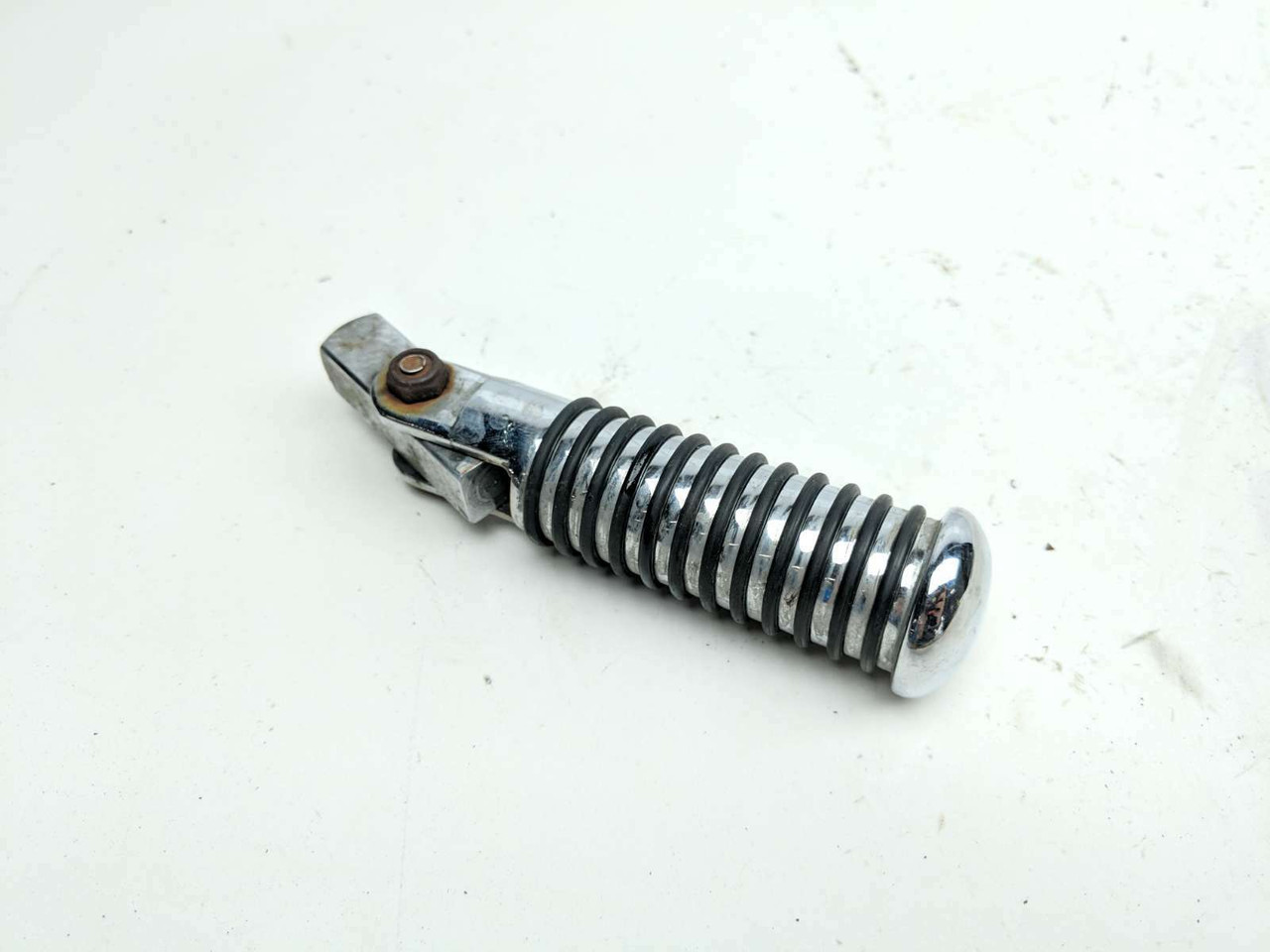 Repose-pieds Spike Avant Pour Suzuki Marauder 800 VZ800 (1997-2004) - Chrome - Neuf