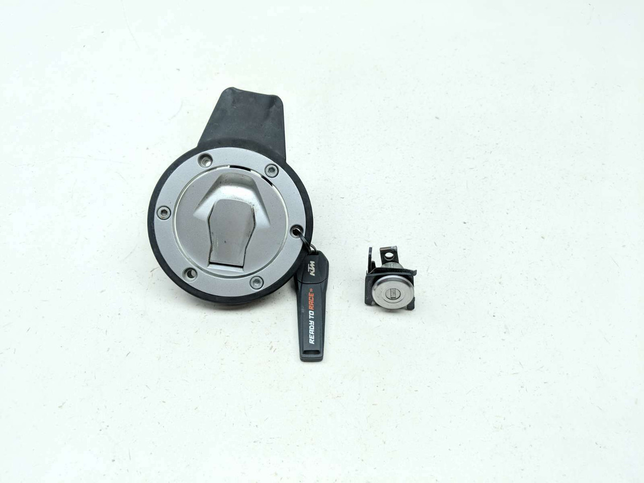 19 20 KTM Adventure 790 Gas Cap Seat Lock & Key Set - Sun Coast