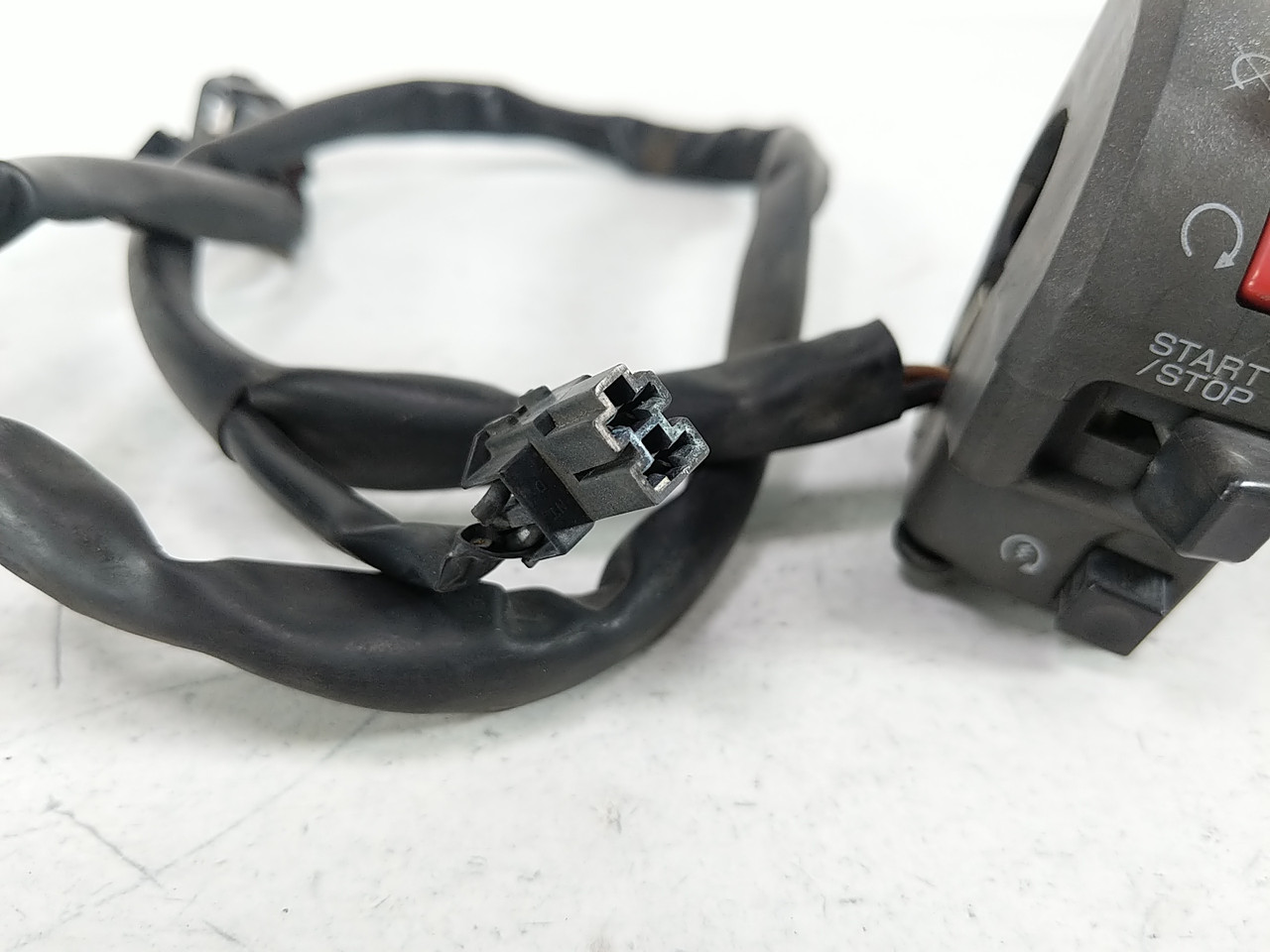 09 Kawasaki Ninja ZX6R Right Control Start Stop Switch F - Sun