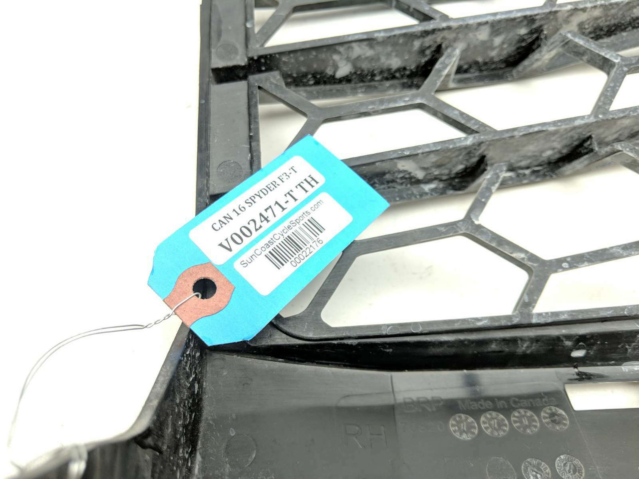 16 Can Am Spyder F3-T Roadster SE6 Front Right Grill Panel Cover